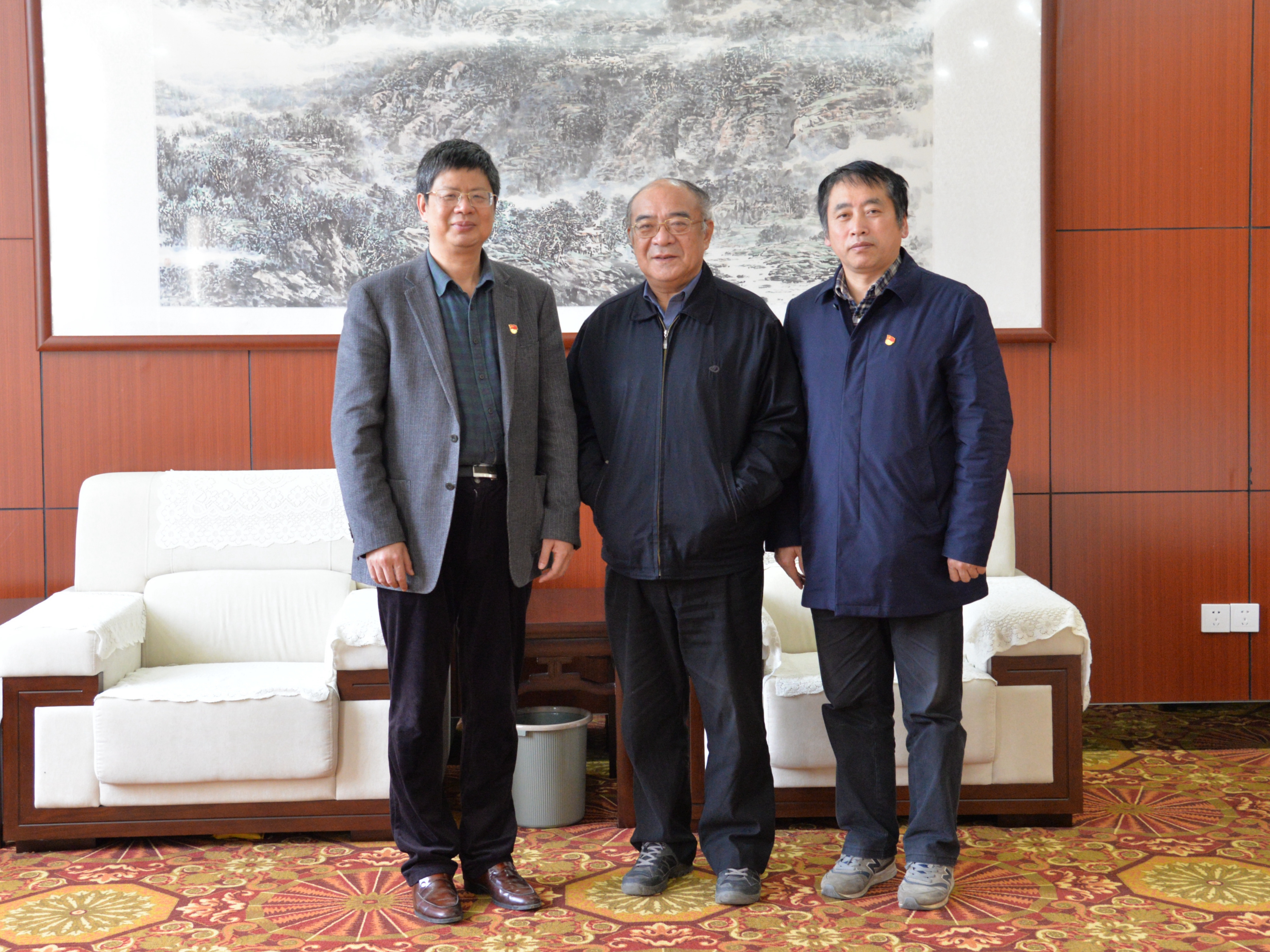 江西省督学,原赣南医学院校长韩立民教授来访 参观我校书法艺术学院
