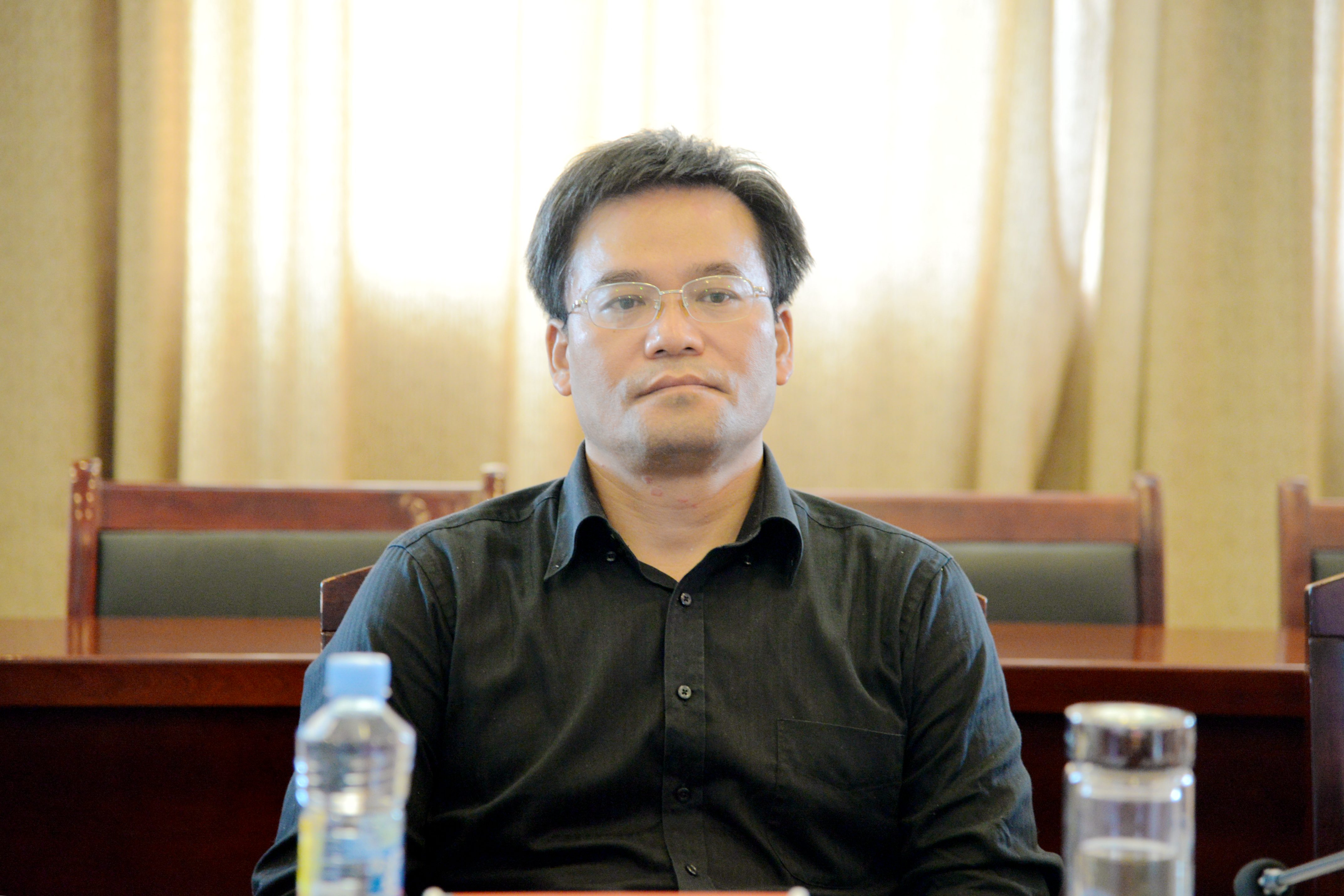 景德镇学院校长陈雨前一行来我校考察交流