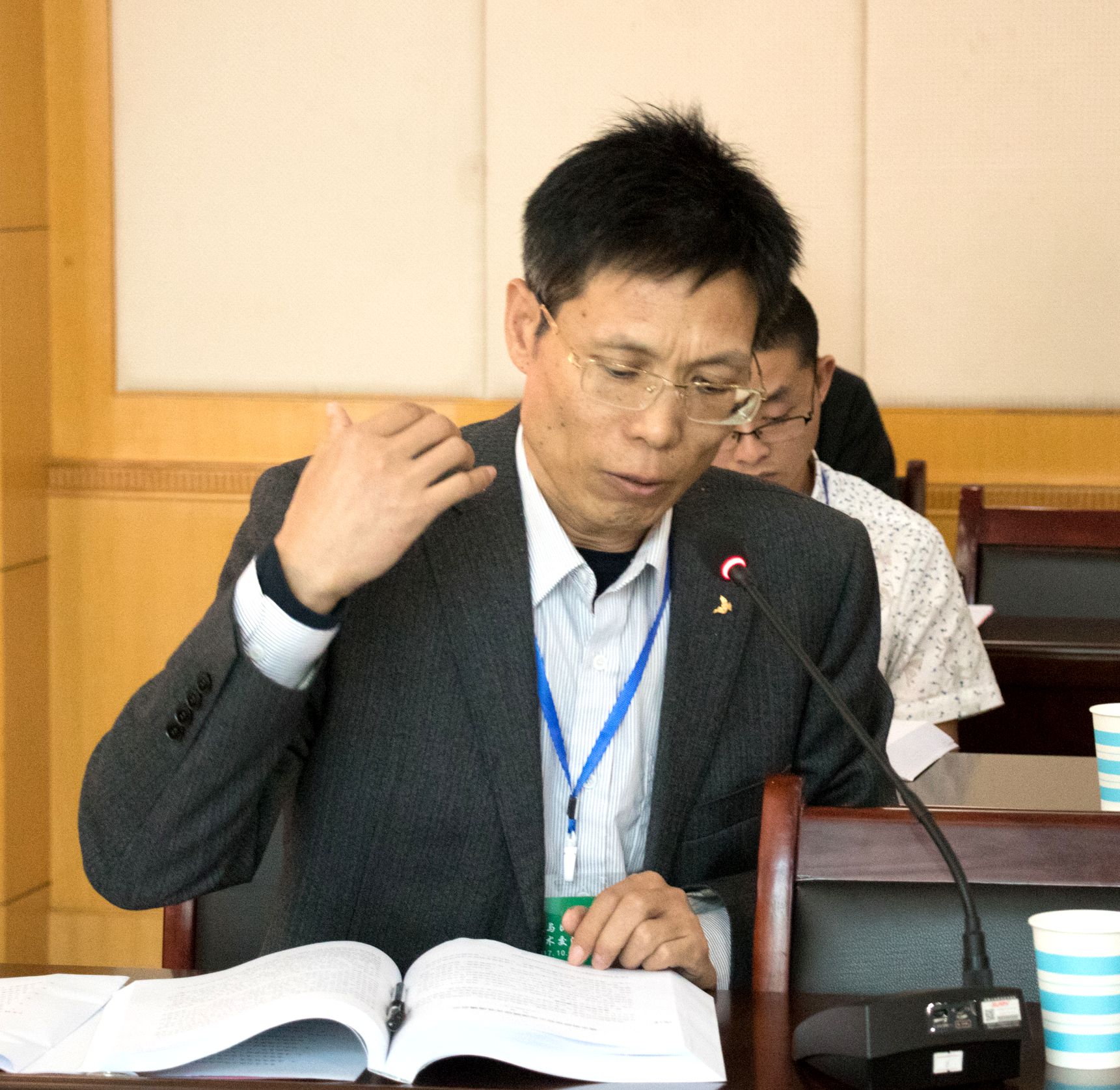 浙江大学孔令宏教授,安徽大学汤夺先教授,上海社会科学院石丽助理