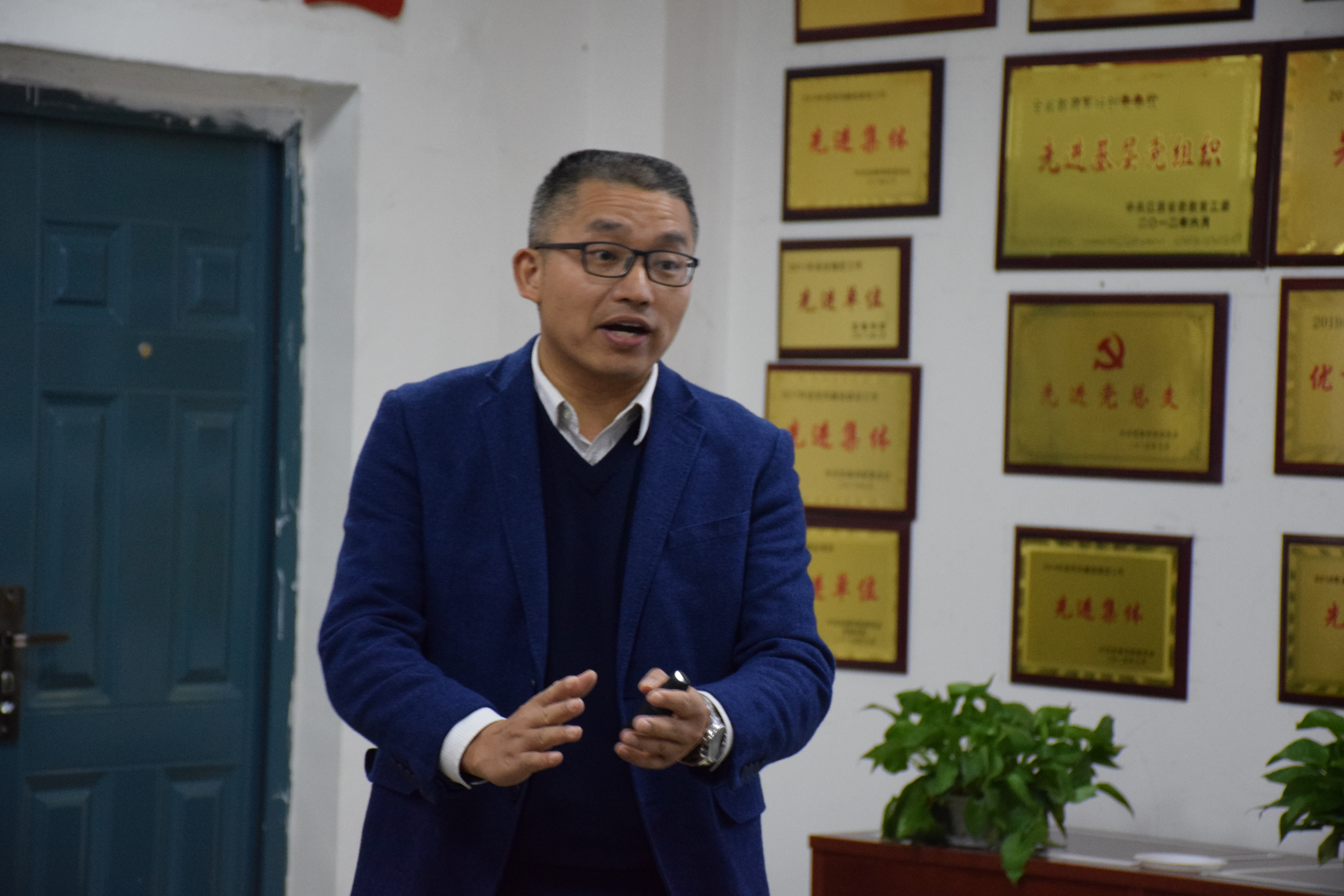 南昌大学食品学院副院长聂少平教授做客我校第510期