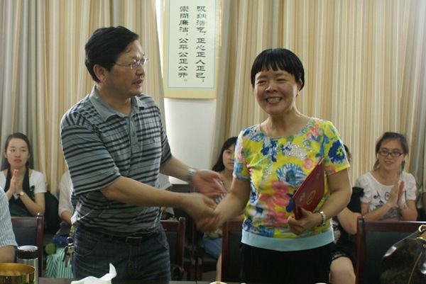 南开大学李洁教授应邀到外国语学院讲学