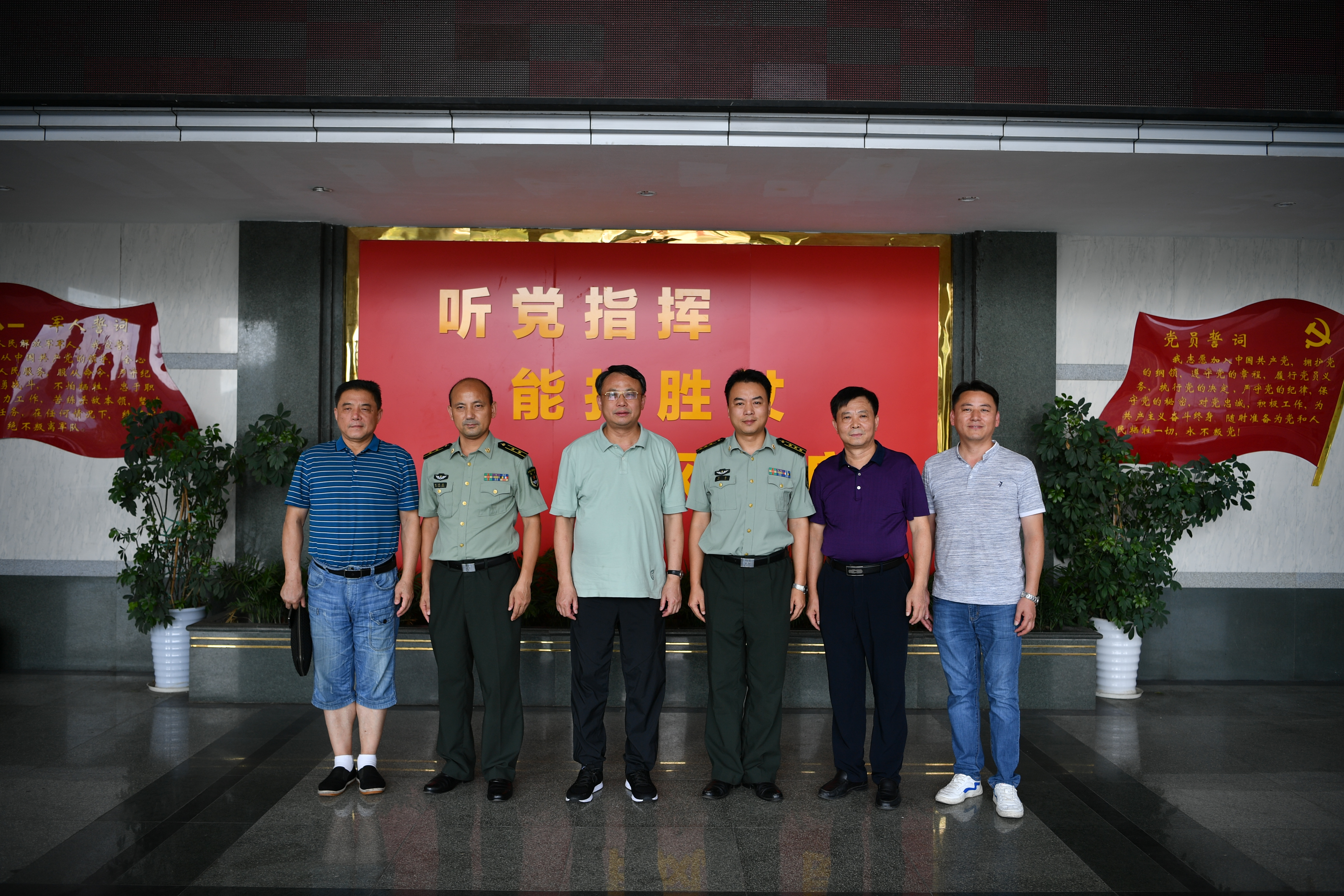 校领导胡国瑞,罗政走访宜春军分区,宜春预备役团