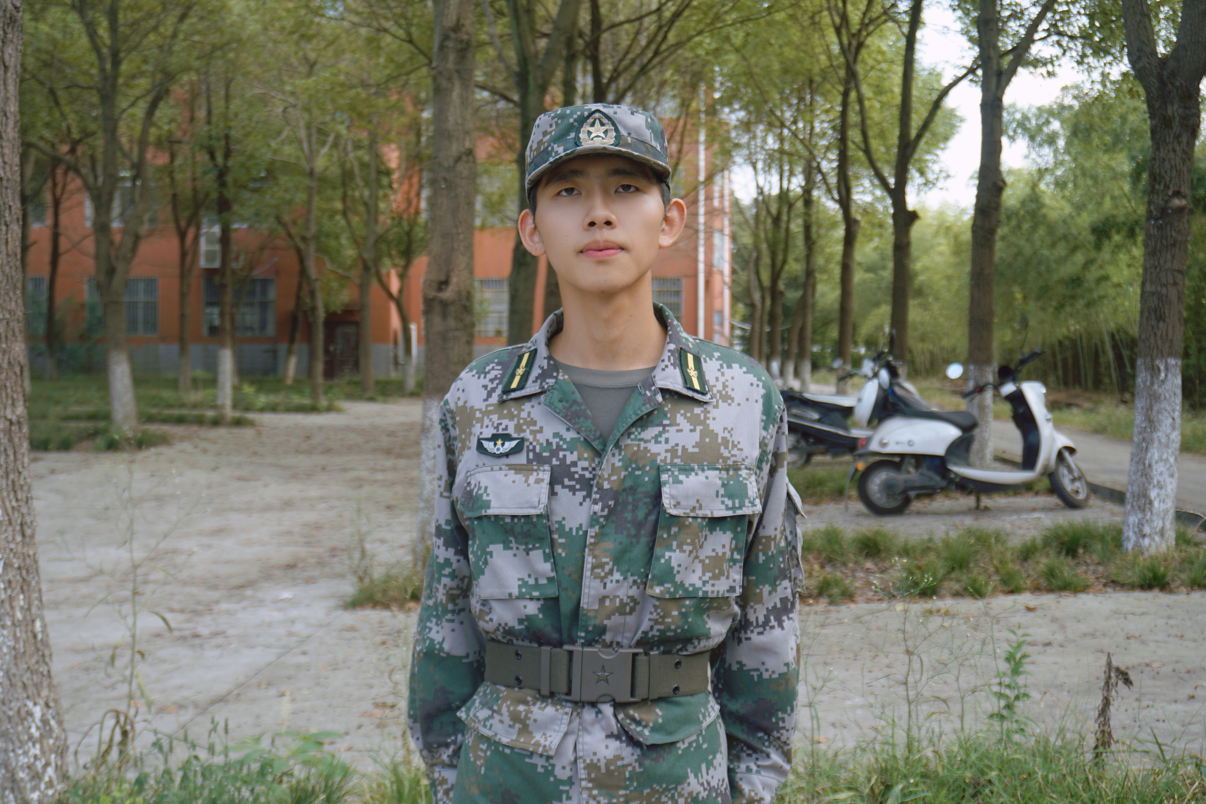 不惧岁月长 ——专访宜春学院经济与管理学院学生教官余潇