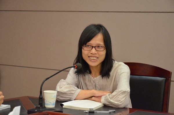 毕业于华中科大的陈莹博士发言