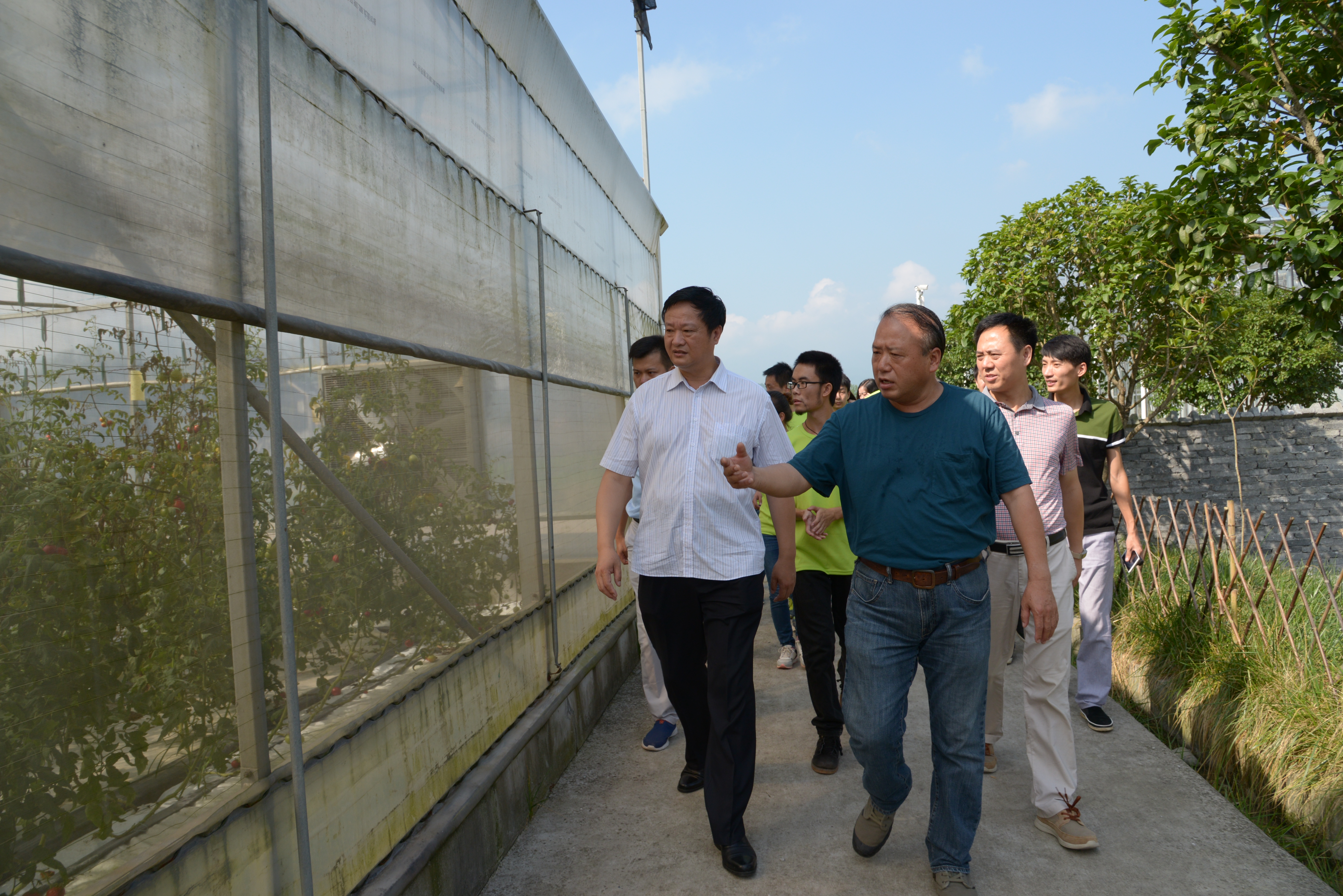 【2016三下乡】校领导看望慰问我校暑期"三下乡"社会实践服务队