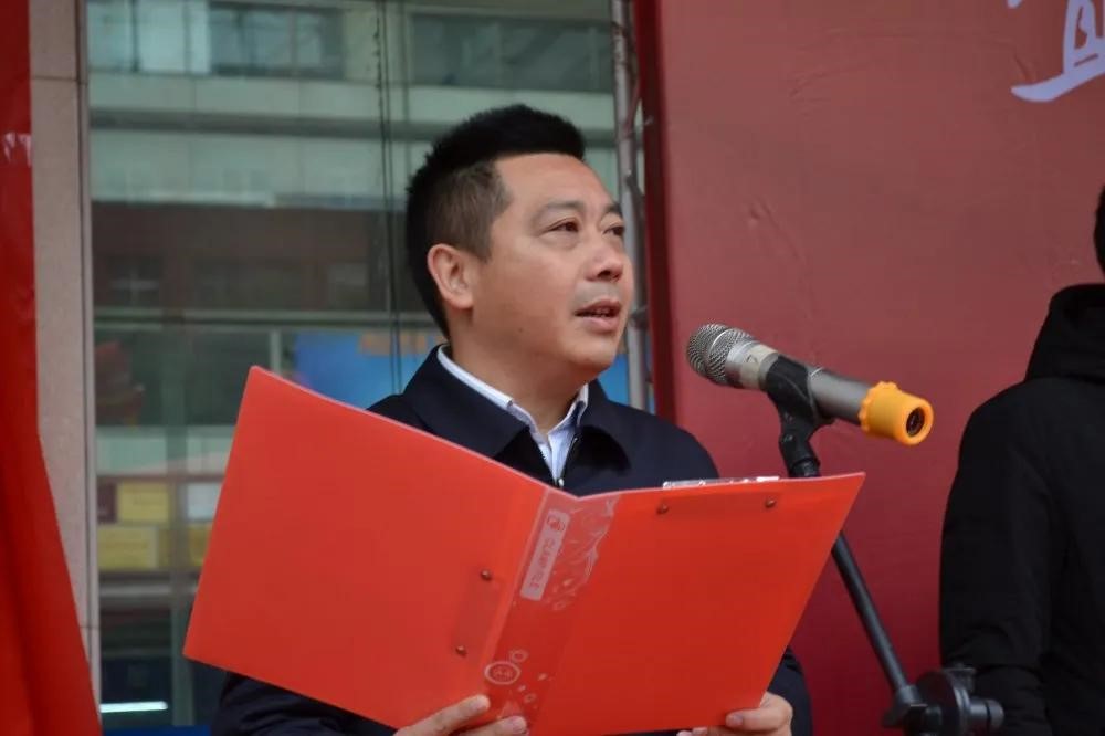 彭文华在致辞中表示,今天的揭牌是萍乡市卫生事业的一件大喜事,是萍矿