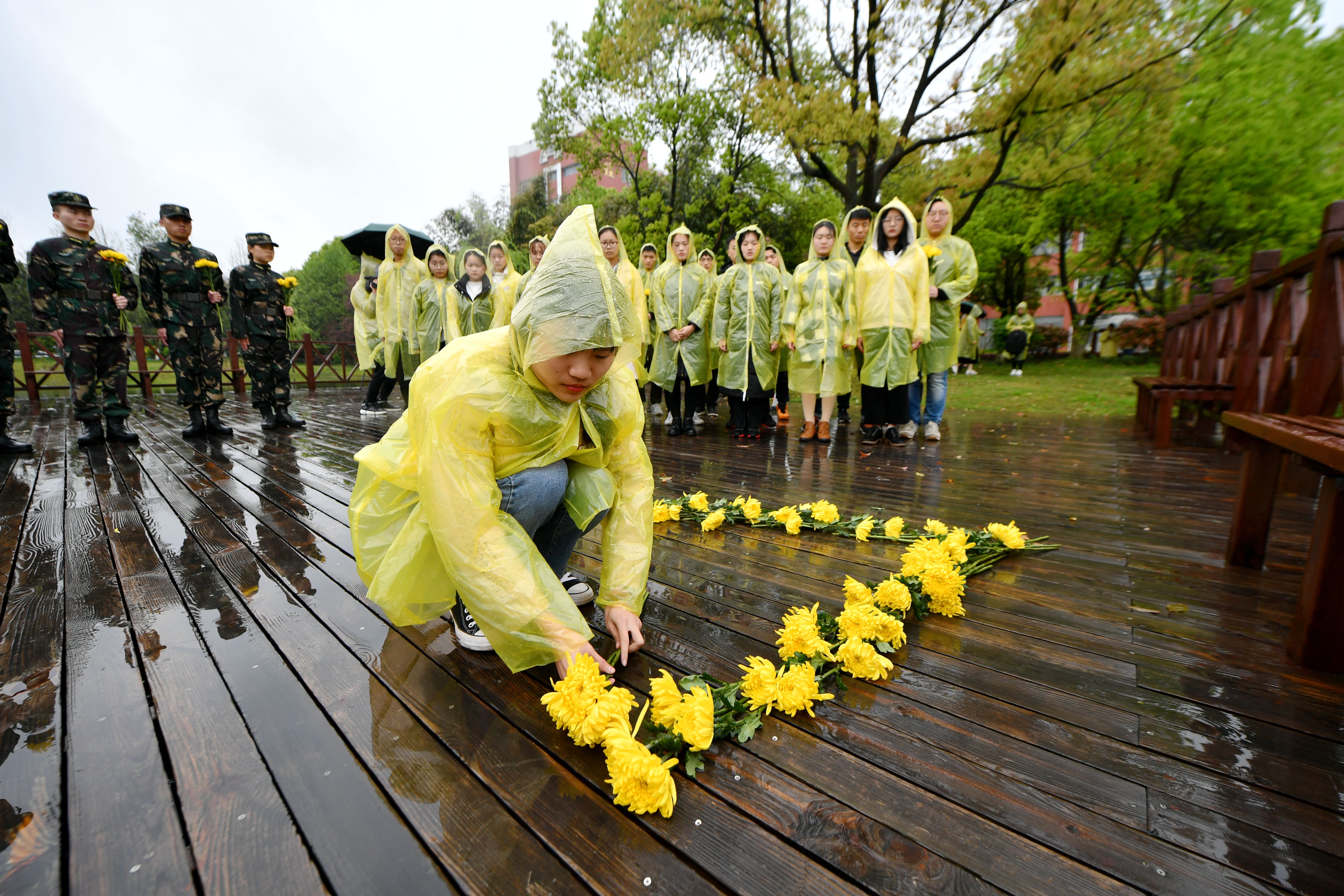 "我的战友 你永远在我心中" 宜春学院青年大学生自